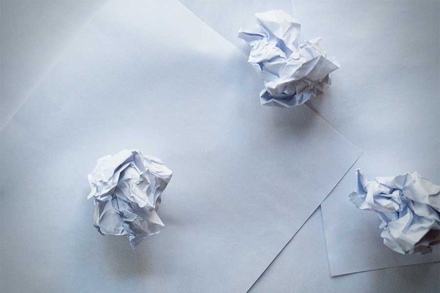 crumpled-pieces-of-paper-ready-for-disposal